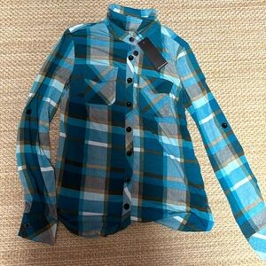 (S) BRAND NEW women’s flannel